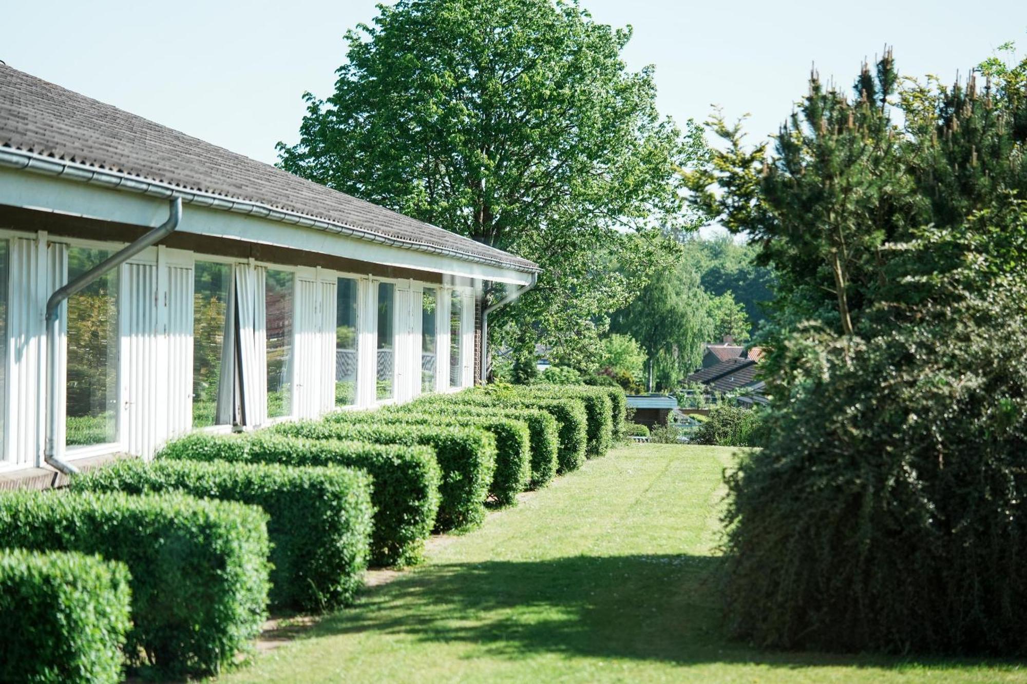 Hotel Pejsegaarden Brædstrup Exterior photo